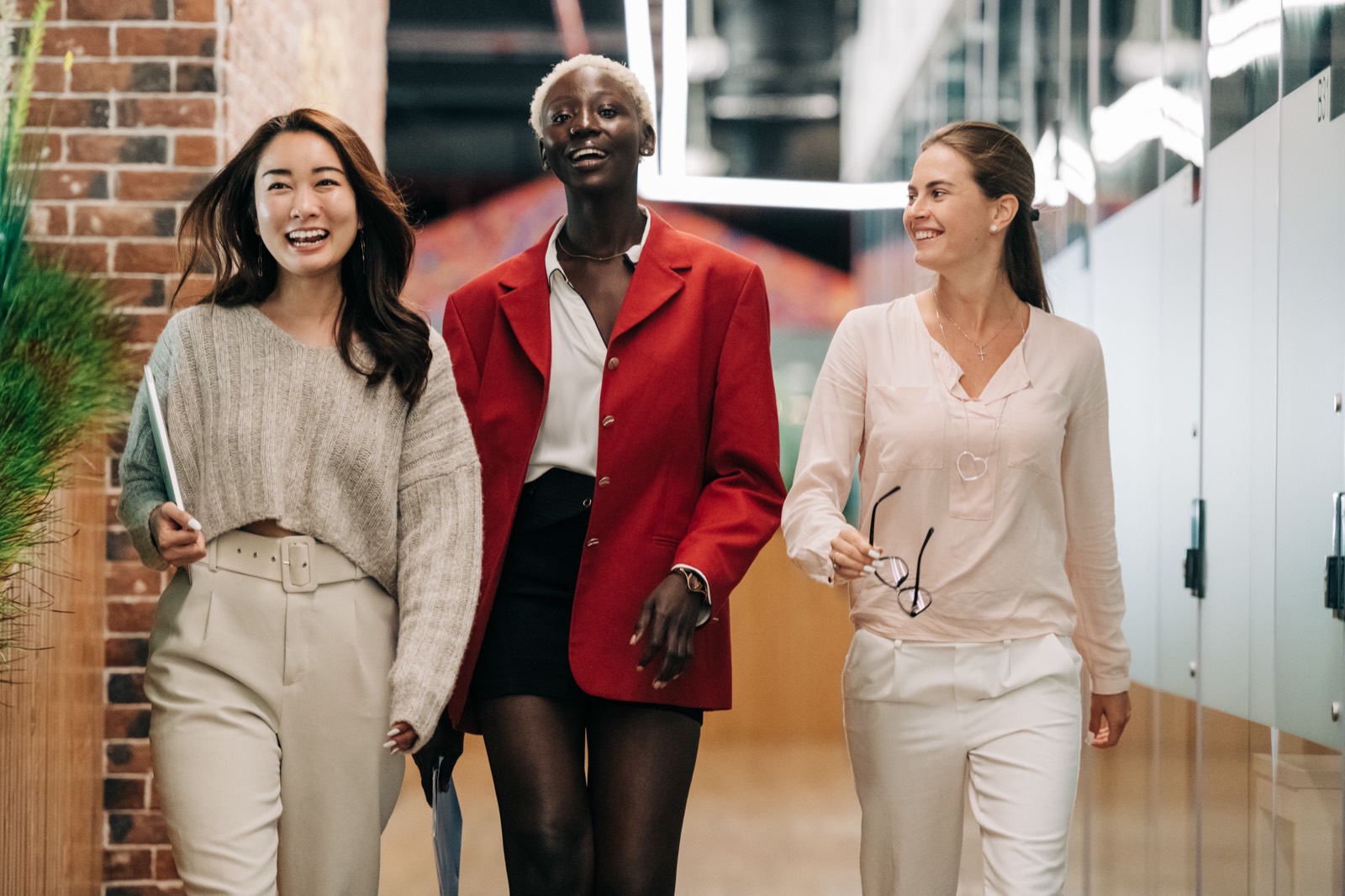 Femmes en échange lors d'un événement Girls Got Skills